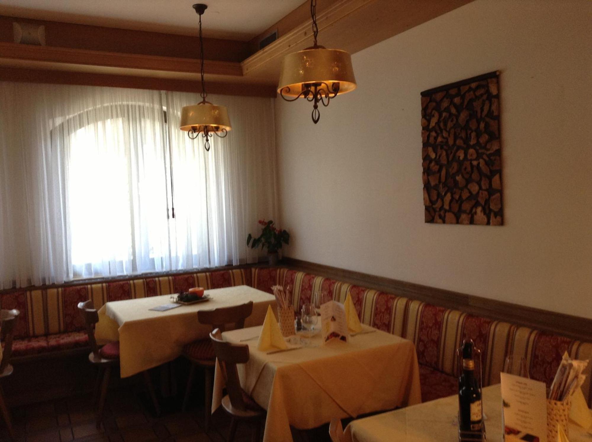 Hotel Daniela Merano Bagian luar foto