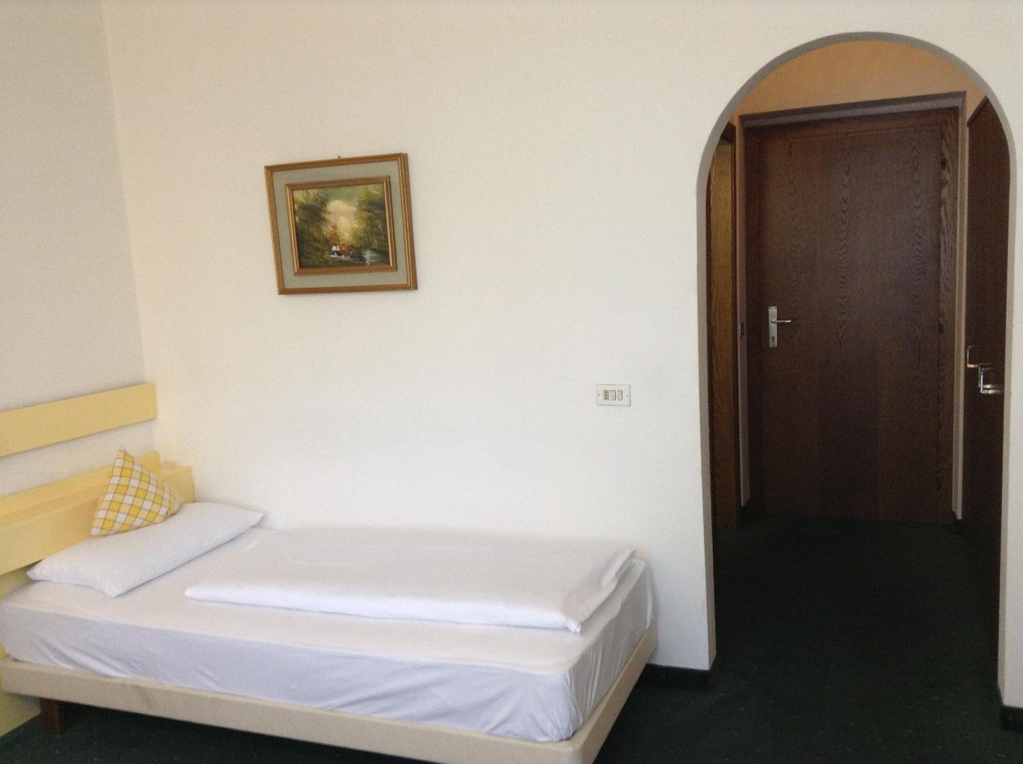 Hotel Daniela Merano Bagian luar foto