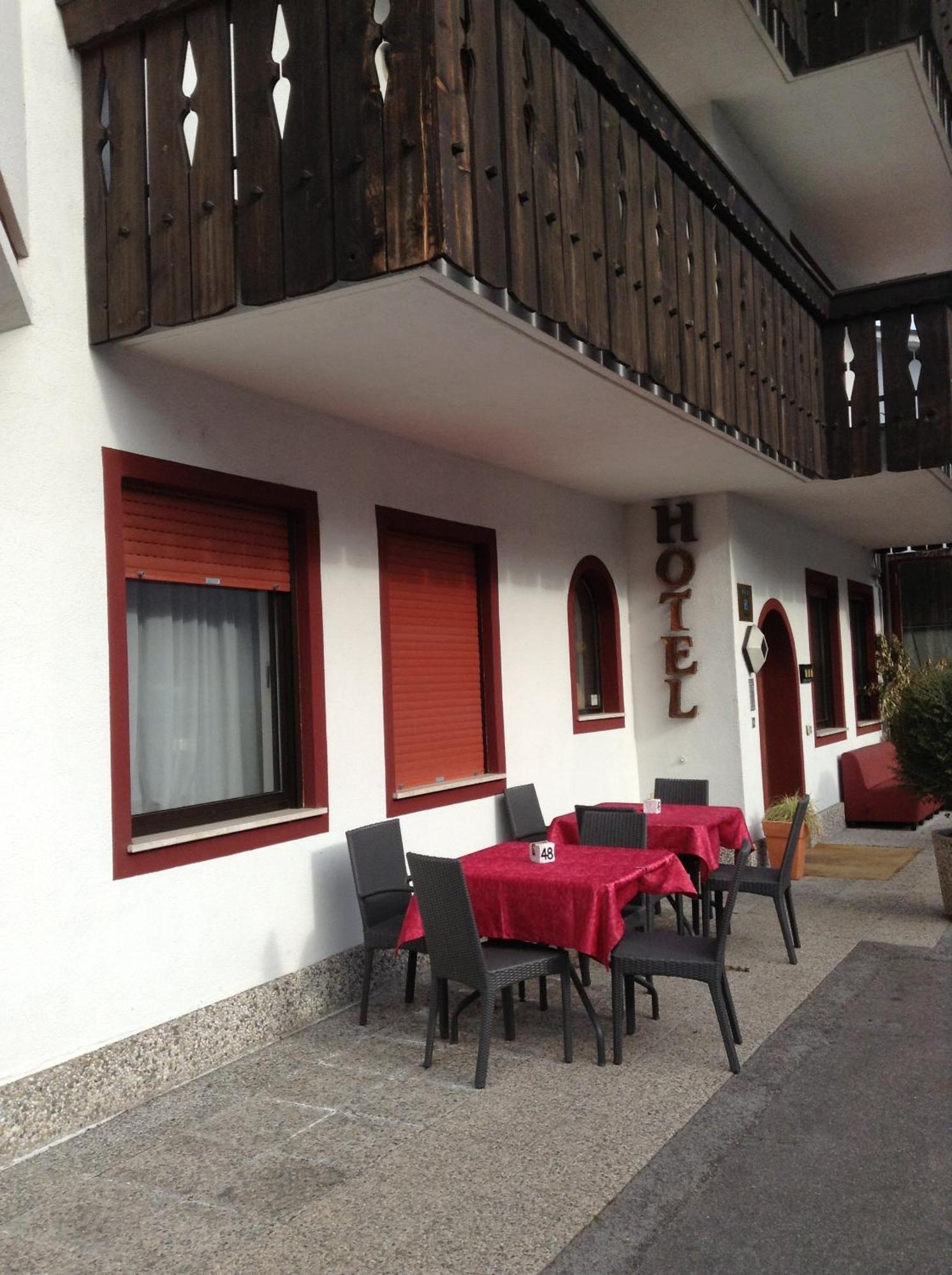Hotel Daniela Merano Bagian luar foto